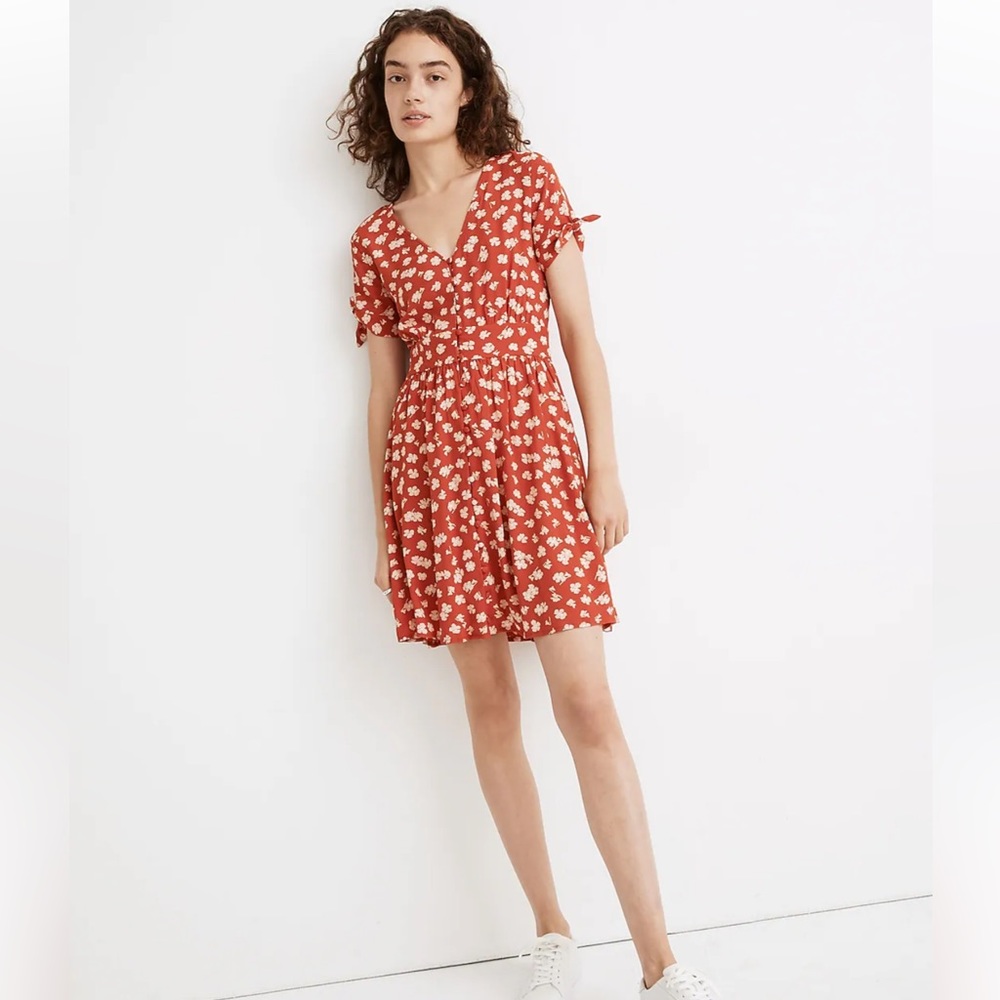 Madewell Button-Front Tie-Sleeve Retro Dress in Happy Hibiscus